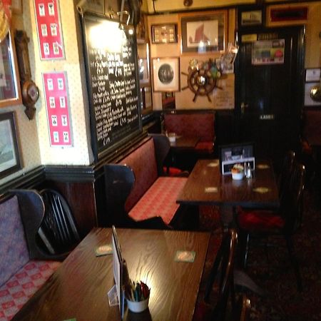 Bed and Breakfast The Kings Head Deal Esterno foto