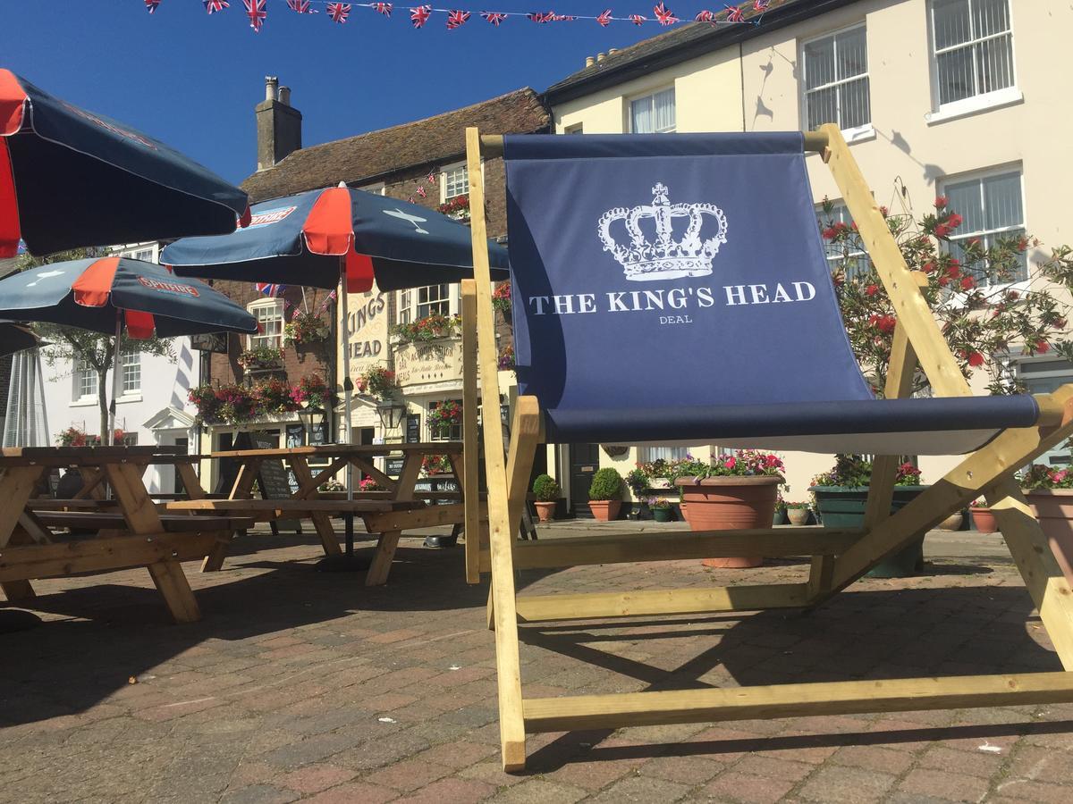Bed and Breakfast The Kings Head Deal Esterno foto