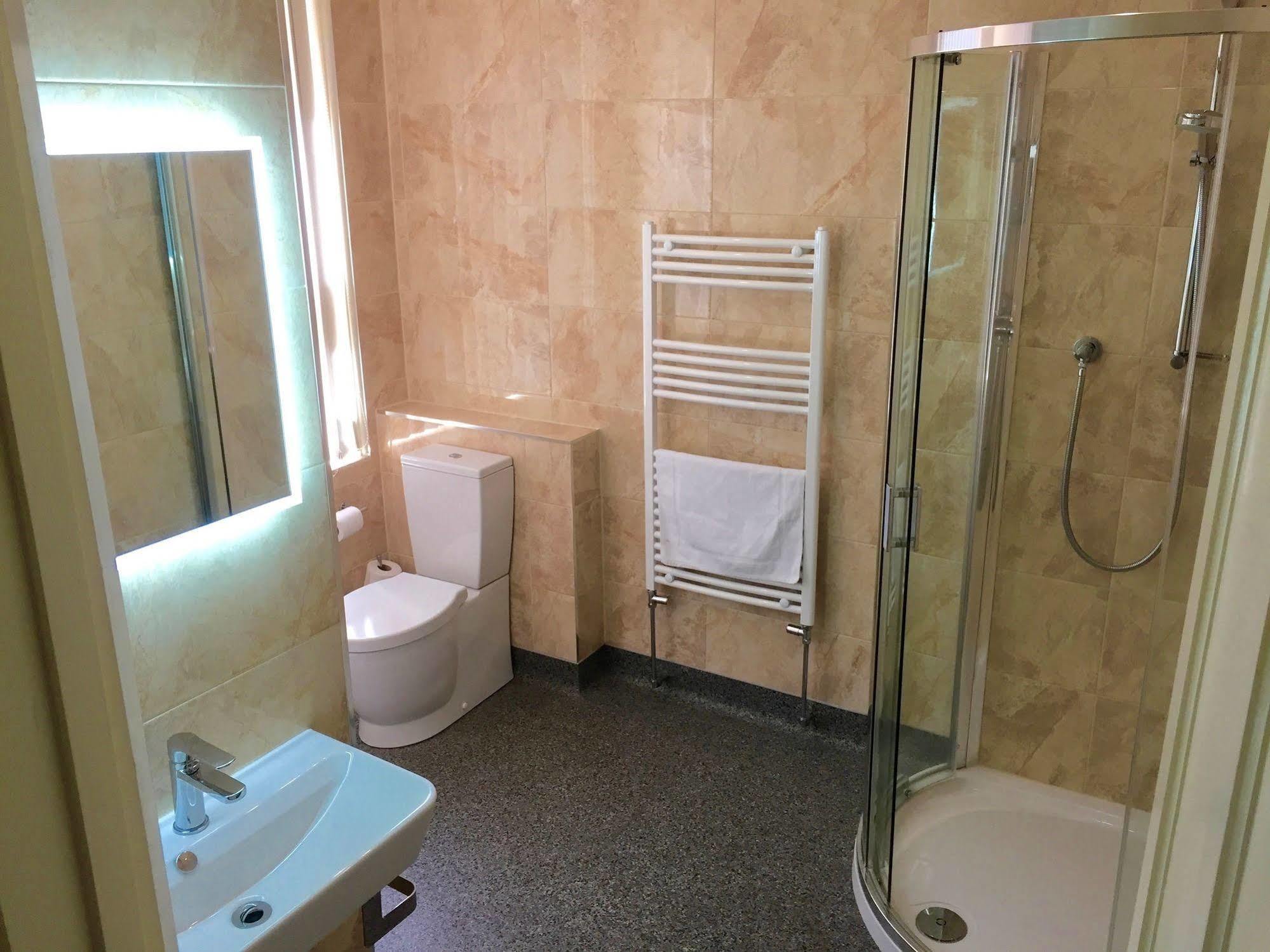 Bed and Breakfast The Kings Head Deal Esterno foto